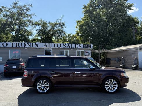 Used 2011 Ford Flex Limited w/ Rapid Spec Order Code AWD/4WD image 6