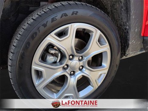 Certified 2023 Jeep Renegade Limited w/ Sun/Sound Group image 33