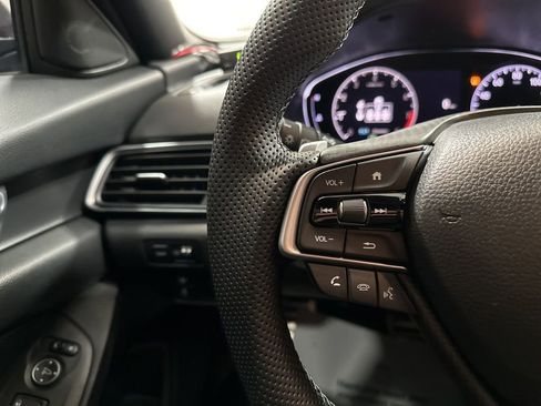 Used 2021 Honda Accord Sport image 29