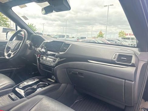 Used 2021 Honda Passport Touring image 17
