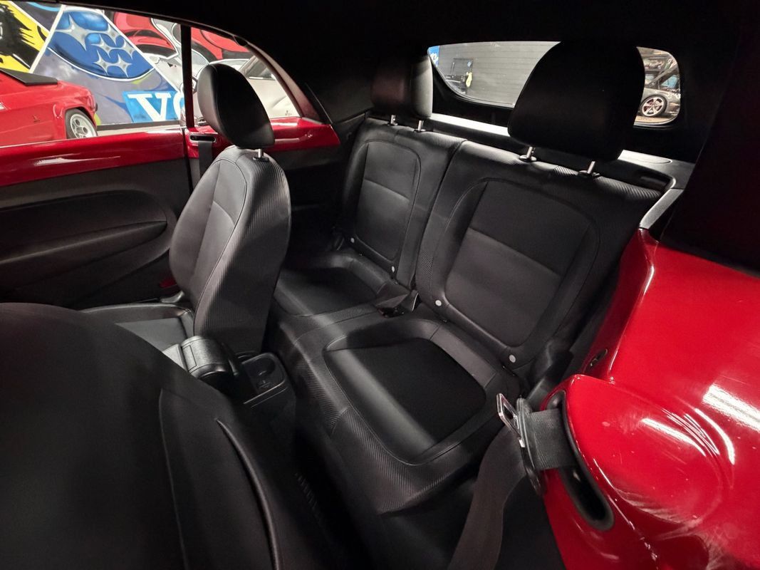 Used 2013 Volkswagen Beetle TDI FWD image 13