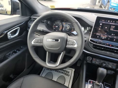 New 2026 Jeep Compass Limited image 17