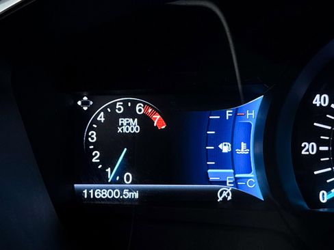 Used 2017 Ford Fusion SE w/ Fusion SE Technology Package image 31