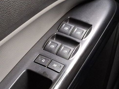 Used 2018 Chevrolet Colorado W/T image 27