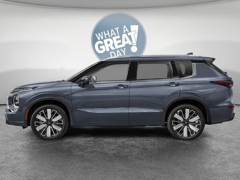 New 2026 Mitsubishi Outlander SEL Black Edition AWD/4WD image 3