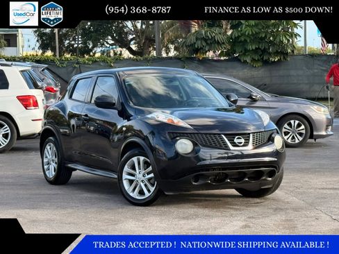 Used 2014 Nissan Juke S FWD image 1