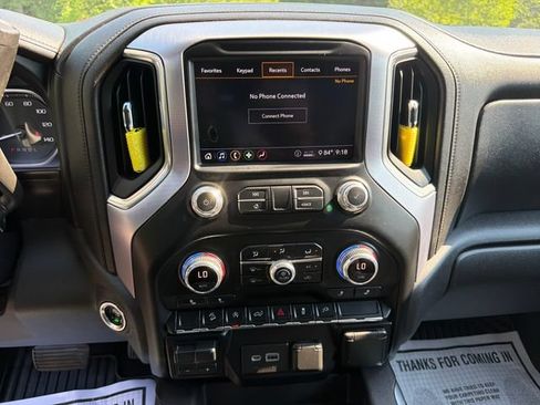 Used 2020 GMC Sierra 1500 Elevation w/ Elevation Value Package AWD/4WD image 19