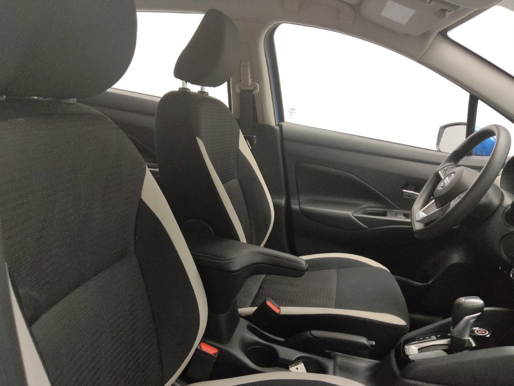 Used 2020 Nissan Versa SV w/ Trunk Package FWD image 21