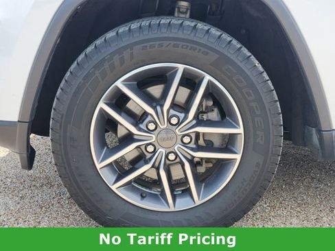 Used 2019 Jeep Grand Cherokee Limited AWD/4WD image 8