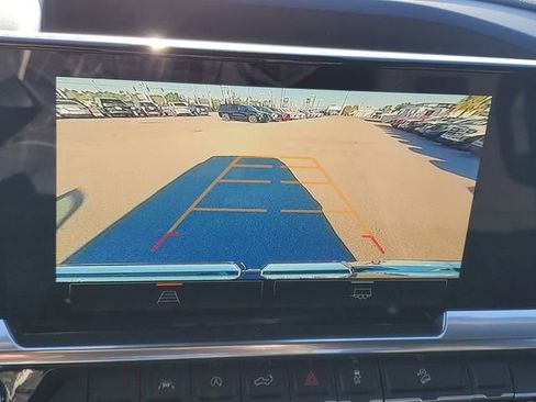 New 2026 GMC Sierra 1500 SLE image 16