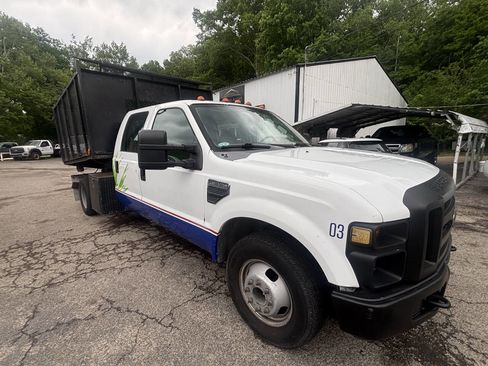 Used 2008 Ford F350 2WD Crew Cab DRW Super Duty image 6