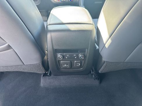 Certified 2024 Buick Enclave Premium image 20