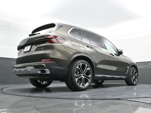 New 2026 BMW X5 xDrive40i AWD/4WD image 26