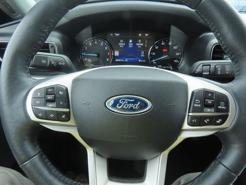 Used 2023 Ford Explorer XLT w/ Equipment Group 202A RWD image 29