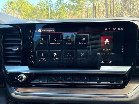 Used 2023 GMC Sierra 1500 SLT w/ SLT Convenience Package image 28