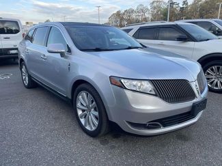 Used 2016 Lincoln MKT AWD w/ Equipment Group 201A video 1