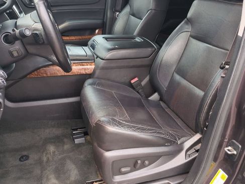 Used 2015 Chevrolet Tahoe LTZ AWD/4WD image 15