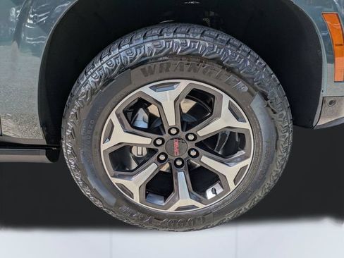 Used 2025 GMC Yukon XL AT4 Ultimate w/ LPO, Floor Liner Package AWD/4WD image 11