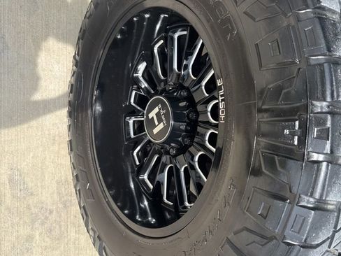 Used 2020 RAM 2500 Laramie w/ Night Edition AWD/4WD image 9