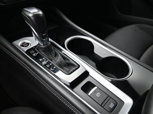 Used 2023 Nissan Altima 2.5 SV w/ SV Premium Package FWD image 28
