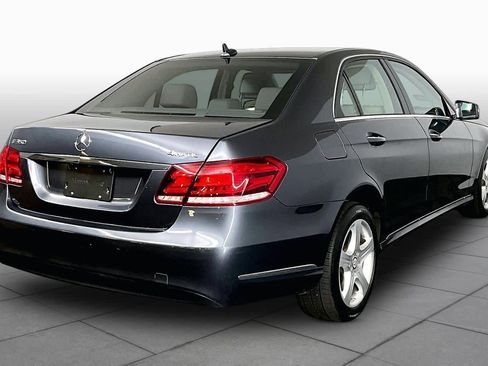 Used 2016 Mercedes-Benz E 350 4MATIC Sedan image 13