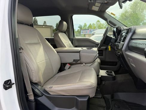 Used 2017 Ford F250 XLT w/ XLT Premium Package AWD/4WD image 22