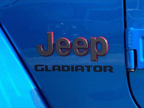 Used 2021 Jeep Gladiator Rubicon w/ Trailer Tow Package image 30