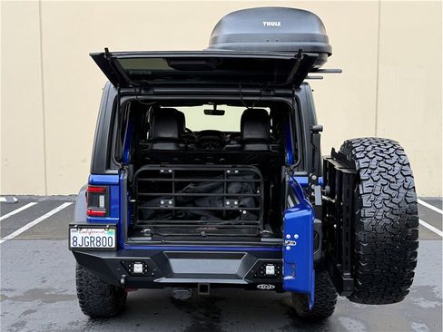 Used 2018 Jeep Wrangler Unlimited Rubicon image 29