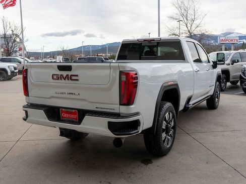 Used 2024 GMC Sierra 3500 Denali w/ Denali Reserve Package image 7