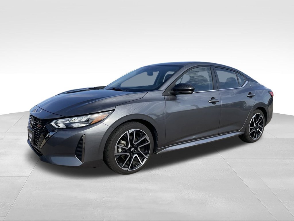 Used 2025 Nissan Sentra SR FWD image 5