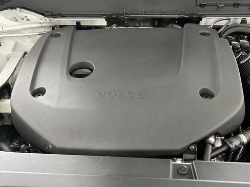 New 2026 Volvo XC90 B6 Ultra w/ Lounge Package image 16