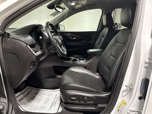 Used 2024 GMC Terrain SLT image 18
