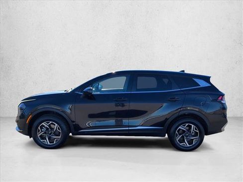 Used 2024 Kia Sportage LX image 12