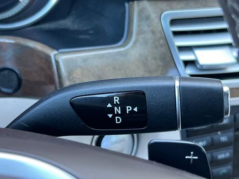 Used 2014 Mercedes-Benz E 350 Sedan image 24