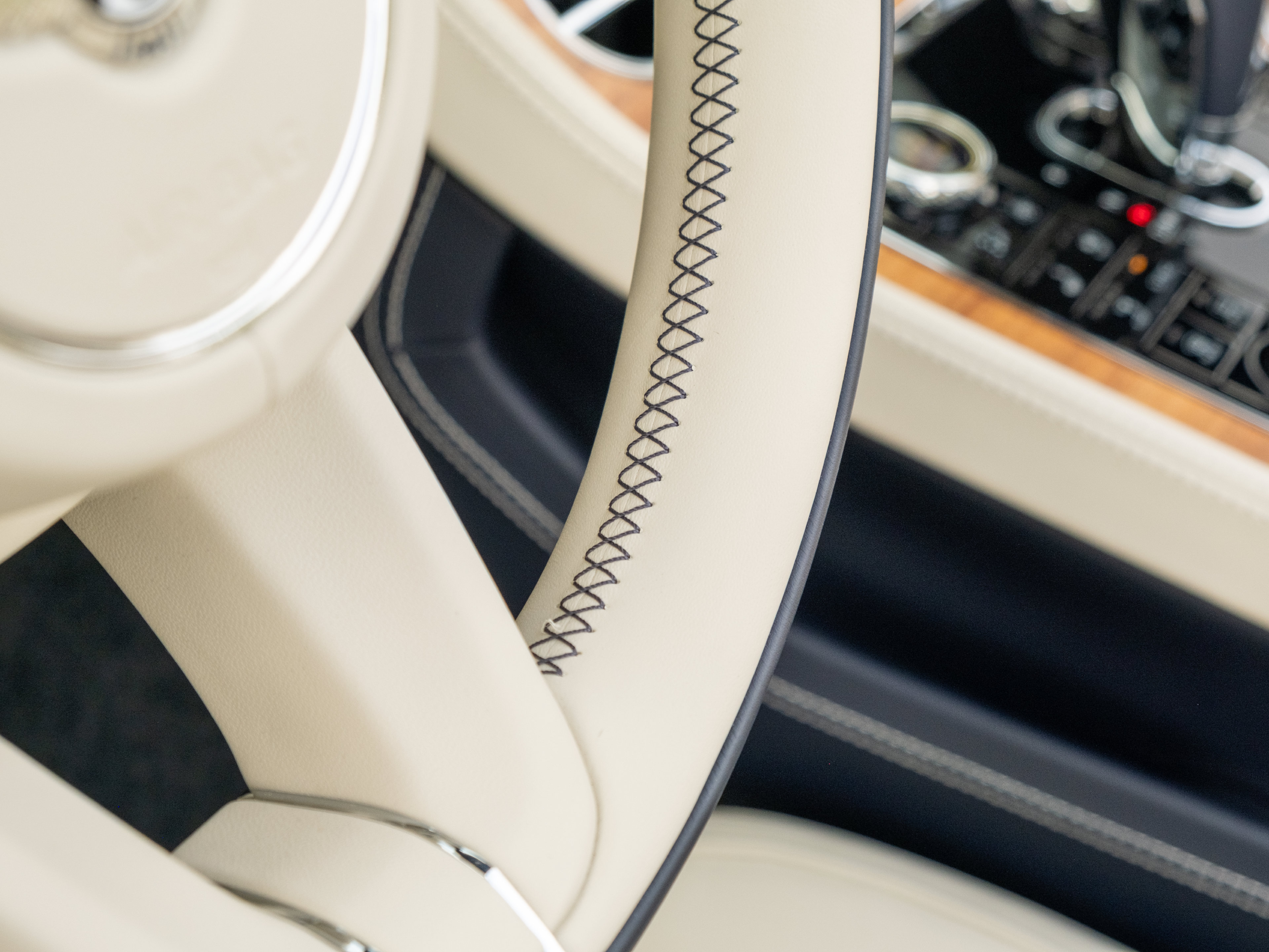 Used 2024 Bentley Continental GT AWD/4WD image 56