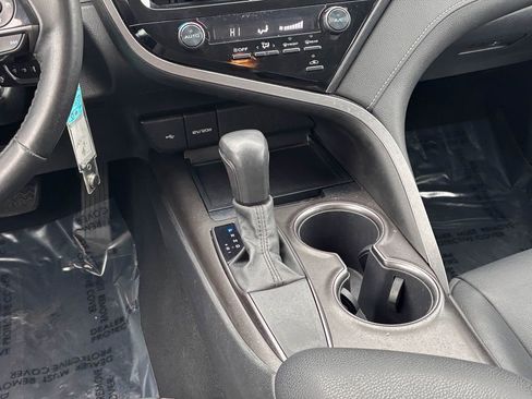 Used 2021 Toyota Camry SE image 29