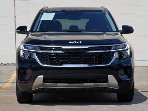 Used 2024 Kia Seltos EX AWD/4WD image 6