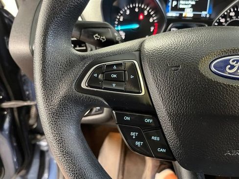 Used 2018 Ford Escape SE w/ SE Sync 3 Package FWD image 25