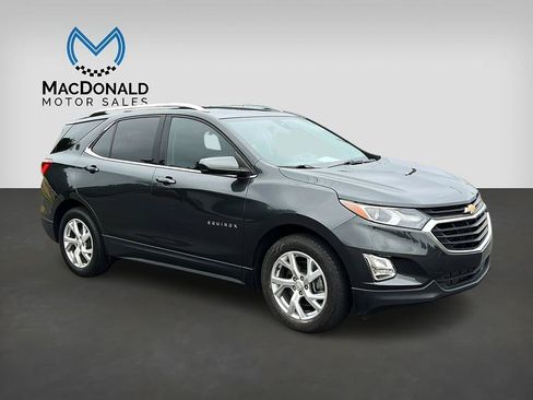 Used 2020 Chevrolet Equinox LT FWD image 2