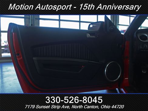 Used 2011 Ford Mustang Shelby GT500 w/ SVT Performance Pkg image 18