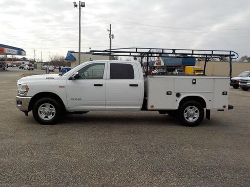Used 2021 RAM 2500 Tradesman w/ Chrome Appearance Group image 2