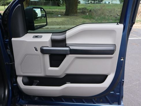 Used 2018 Ford F150 XL w/ Equipment Group 101A Mid AWD/4WD image 26