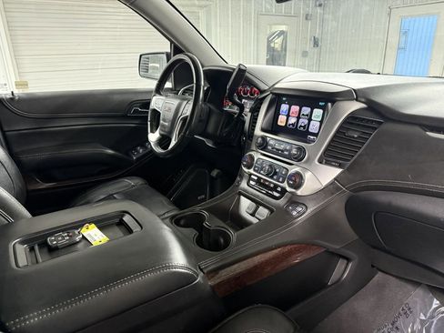 Used 2020 GMC Yukon XL SLT image 38