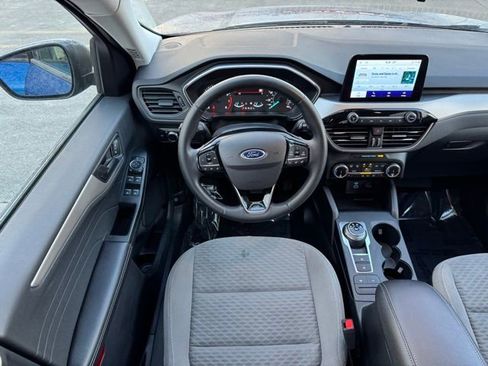 Certified 2022 Ford Escape SE w/ Convenience Package AWD/4WD image 5