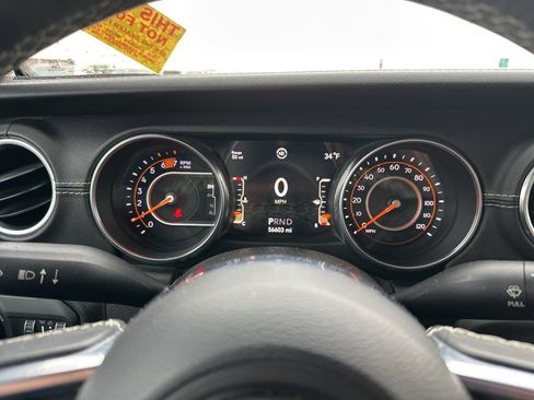 Used 2018 Jeep Wrangler Unlimited Sahara image 10