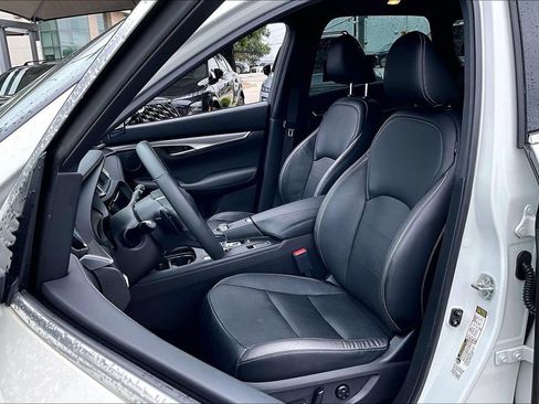 Used 2022 INFINITI QX50 Luxe w/ Appearance Package FWD image 36