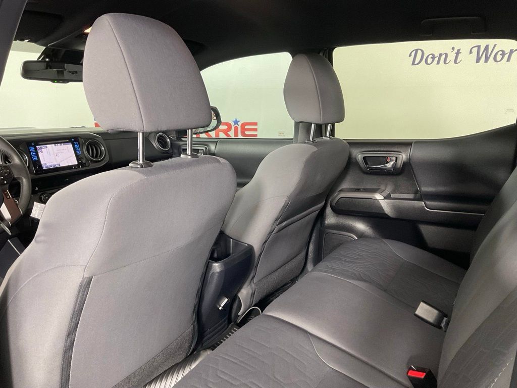 Used 2019 Toyota Tacoma TRD Sport RWD image 15