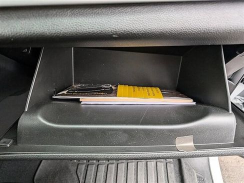 Used 2024 Jeep Grand Cherokee Limited 4xe image 32