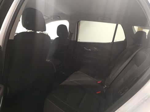 Used 2024 GMC Terrain SLE AWD/4WD image 10