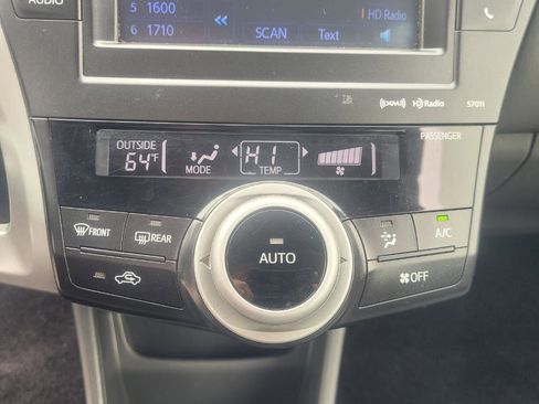 Used 2014 Toyota Prius V Three FWD image 19